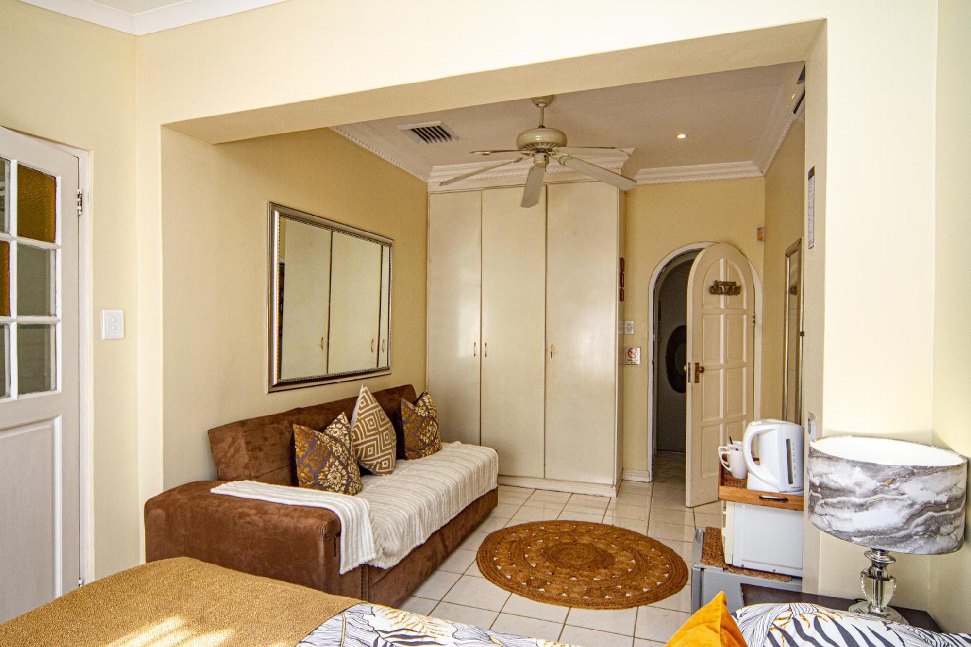 ลา ลอจเจีย บีแอนด์บี Bed & Breakfast เดอร์บัน ภายนอก รูปภาพ