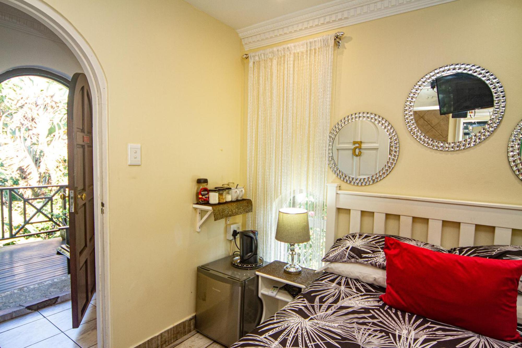ลา ลอจเจีย บีแอนด์บี Bed & Breakfast เดอร์บัน ภายนอก รูปภาพ