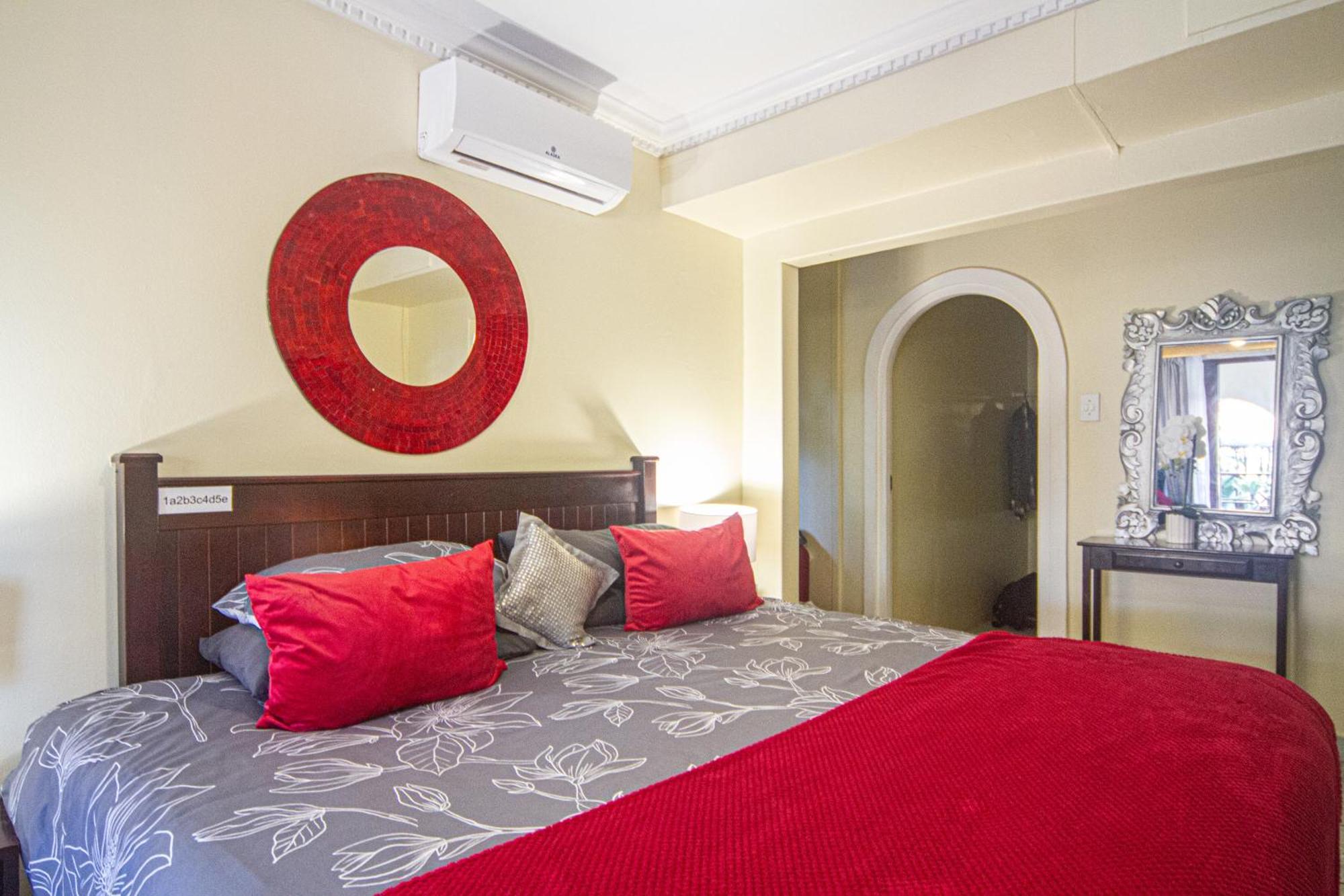 ลา ลอจเจีย บีแอนด์บี Bed & Breakfast เดอร์บัน ภายนอก รูปภาพ